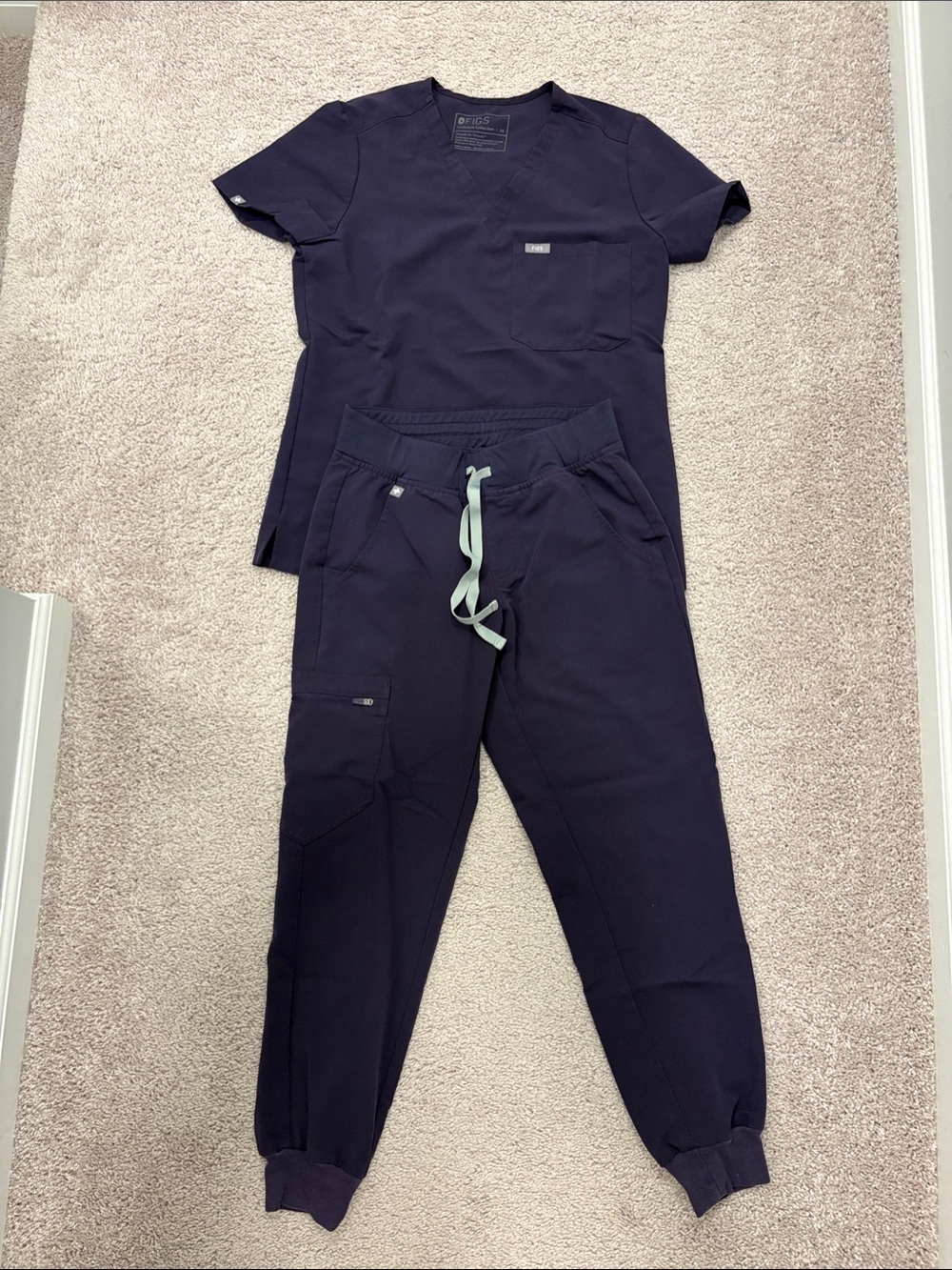 Figs Women's Navy Scrub Top and Jogger Set